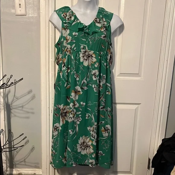 Maurices | Dresses | Maurices Green Floral Midi Dress | Poshmark